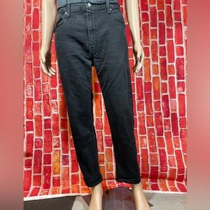 LEVI 502 black jeans.